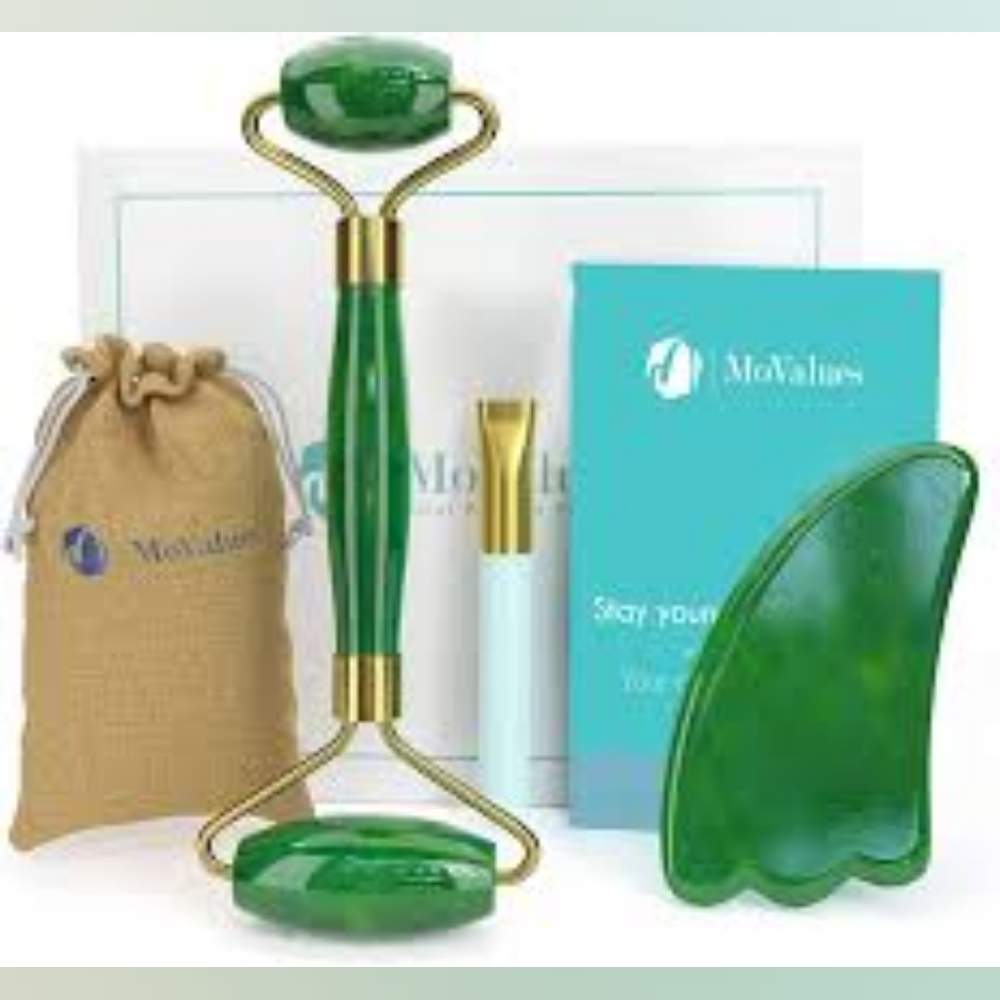 BNIB MoValues Jade Roller